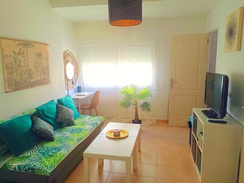 Communal lounge/ TV room, Living room, Photo of the whole room, Seating area