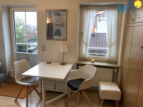 Haus Solaris - Ferienwohnung Lüttje Koje Apartment in Friesland