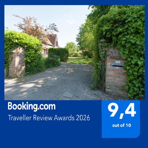 Lien's Cottage House in Bruges