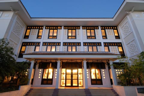 Property building, Facade/entrance