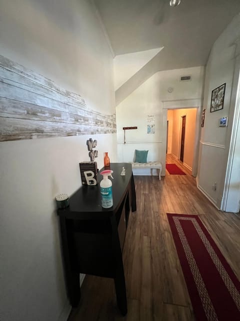 Cozy Historic Getaway Bed and Breakfast in Birmingham