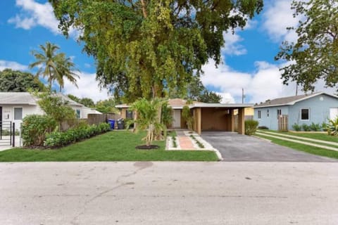 Casa Punta Plata PMI unit 2904 House in Hollywood