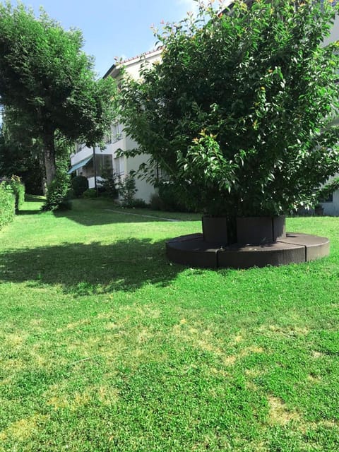 Property building, Natural landscape, Garden, Balcony/Terrace, Garden view