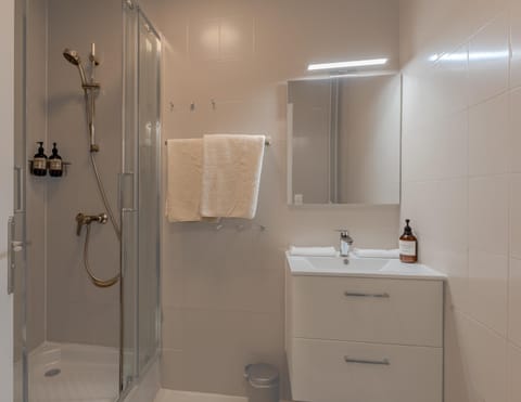 Magniolias - Résidence Calme avec Piscine, Tennis & Jardin Apartment in Antibes