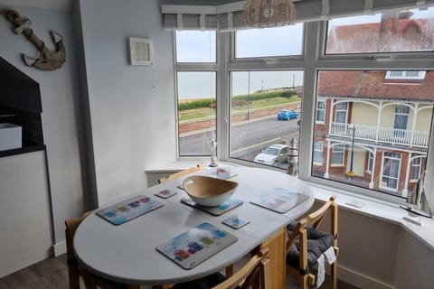 2 Bedroom Seafront Apartment Apartment in Felixstowe