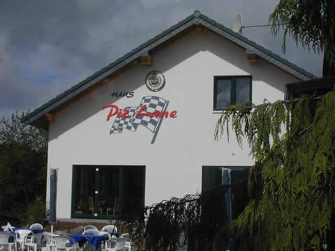 Hotel Pit Lane "Home of Motorsport" Bed and Breakfast in Ahrweiler
