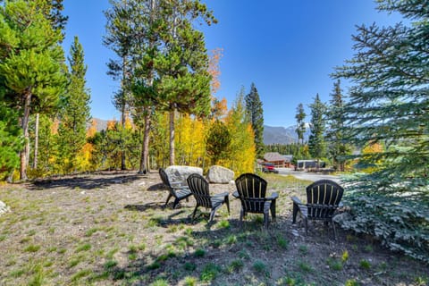 1 Mi to Grand Lake Family-Friendly Gem with Hot Tub House in Grand Lake