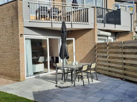 Garden, Balcony/Terrace