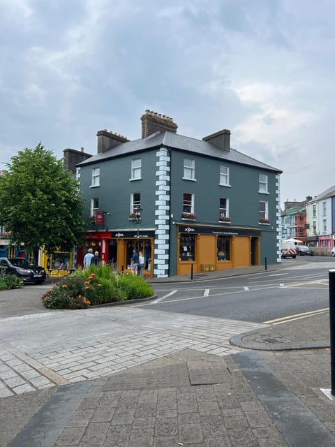 No. 1 Bridge Street Apartment in Westport