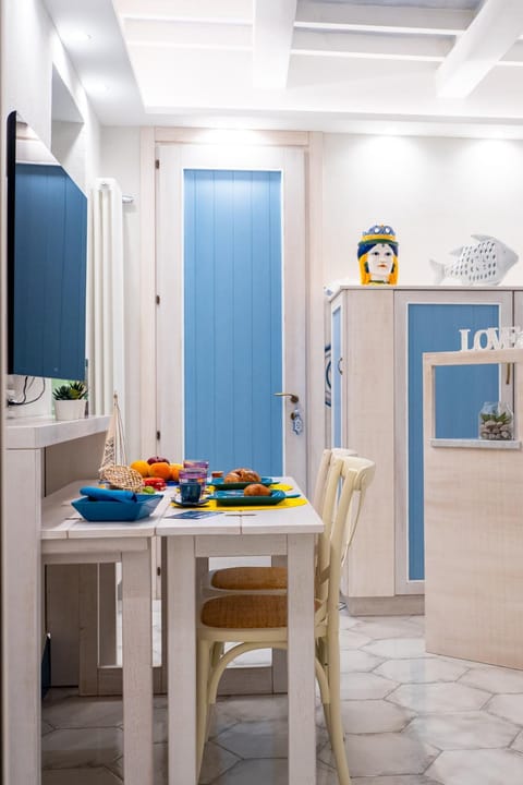 Clicka&Sleep Caracciolo Apartment in Naples