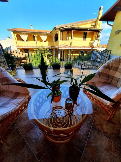 Balcony/Terrace, Balcony/Terrace