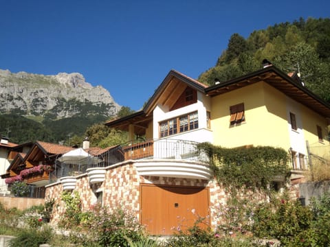 Villa Gardenia Molveno Apartment in Molveno