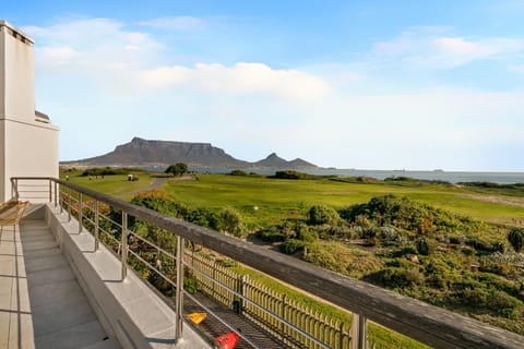 Balcony/Terrace, Garden view, Mountain view