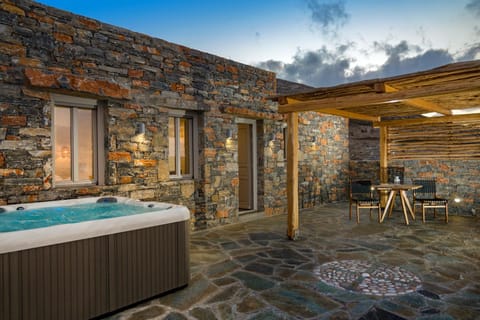 Patio, Massage