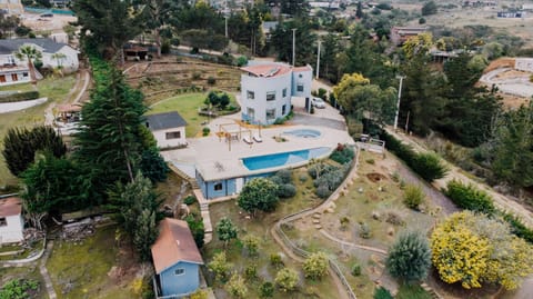 Property building, Natural landscape, Bird's eye view, Garden, Balcony/Terrace, Garden view, Pool view, Swimming pool