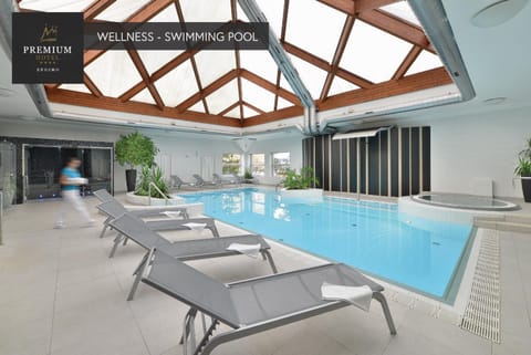 Day, Hot Tub, Spa and wellness centre/facilities, Swimming pool