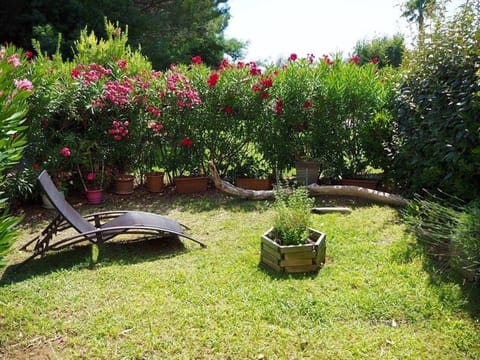 Appartement 3 chambres climatisé dans Résidence calme avec Piscine et Tennis Apartment in Cavalaire-sur-Mer