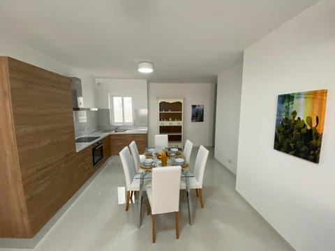 Kitchen or kitchenette, Dining area, dishwasher, kitchen, kitchen