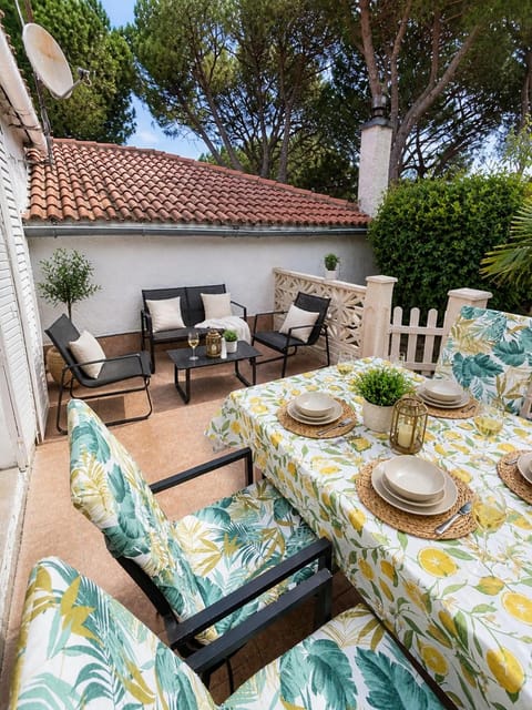 Balcony/Terrace, Garden view, Lake view