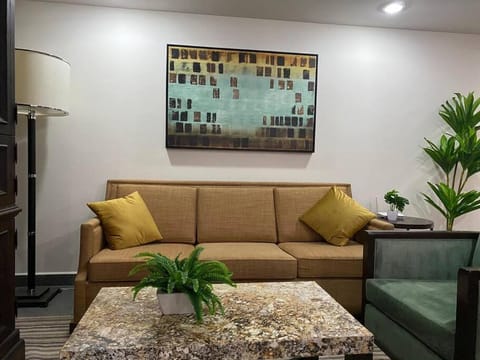 GRAN UBICACIÓN, en la zona de SANTA FE, KING BED House in Mexico City