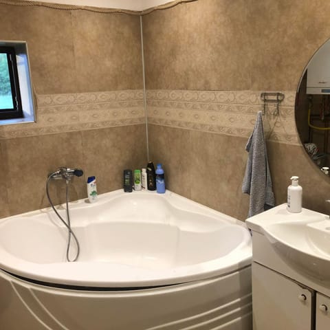 Guest House Maja Bed and Breakfast in Novi Sad