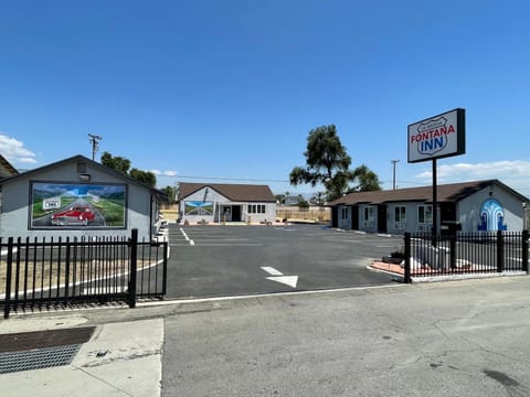 Property building, Street view, Location, Parking