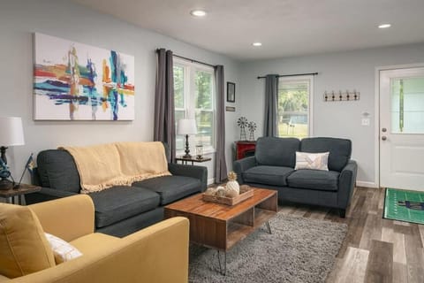 The Lucky Charm Home of the Fighting Irish! BBQ Outdoor Games Coffee House in Roseland