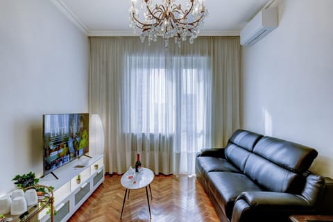Communal lounge/ TV room, TV and multimedia, Balcony/Terrace, Lounge or bar