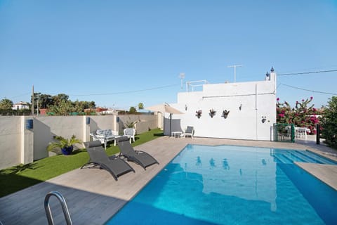Property building, Swimming pool