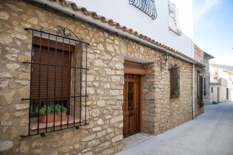 CASA LOLA Naturaleza, Montañas y Piscina Compartida De Pueblo House in Marina Alta
