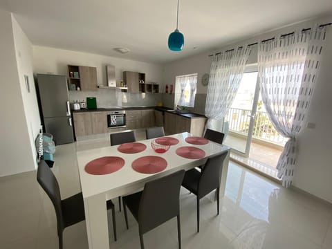 Balcony/Terrace, Kitchen or kitchenette, Dining area, dishwasher, kitchen, kitchen