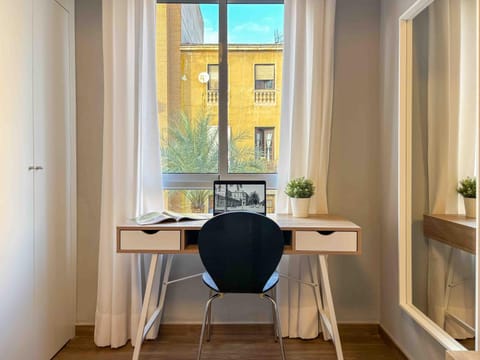 Seating area, Bedroom