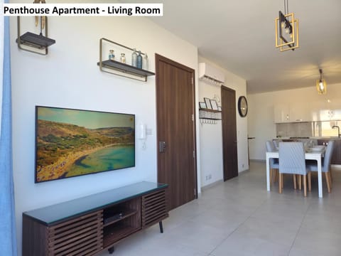 TV and multimedia, Living room, Dining area