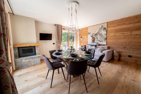 TRILOCALE TAIGA - TRAVIOLO SKI RESORT Apartment in Province of Brescia