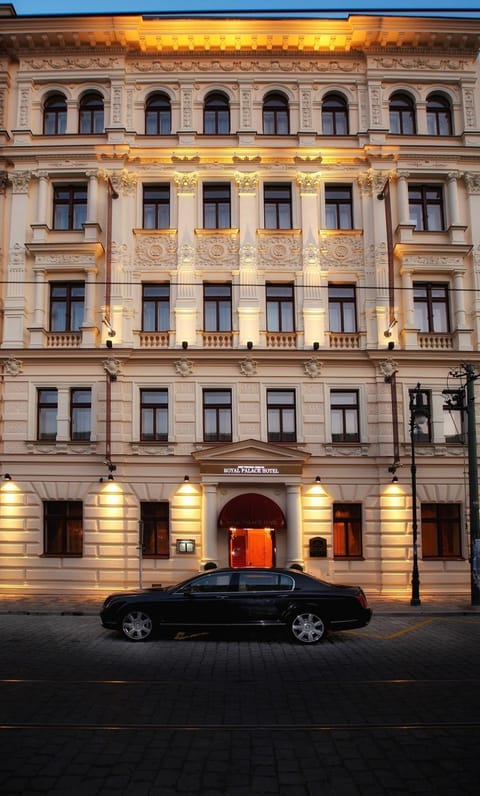 Property building, Property logo or sign, Street view, Sunset