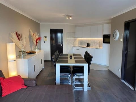 Hydro Palace Apartment Apartment in Ostend