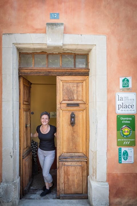 Facade/entrance, Logo/Certificate/Sign