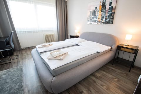 Bed, Photo of the whole room