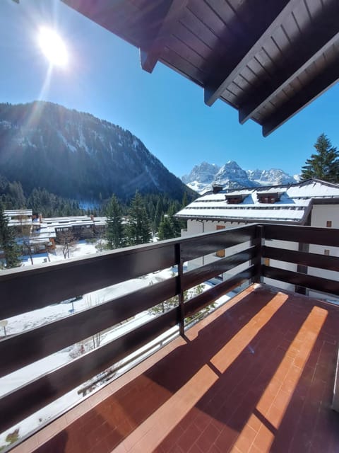 Natural landscape, Balcony/Terrace, Mountain view