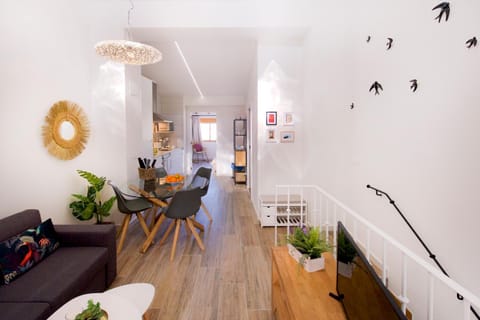 Living room, Dining area