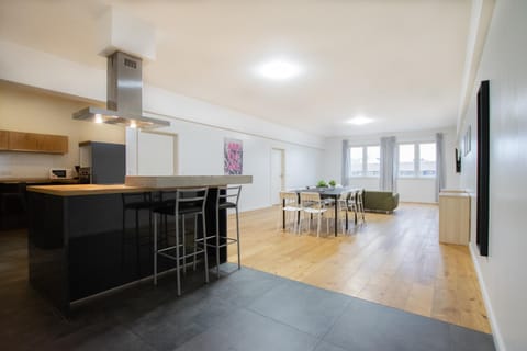 Living room, Dining area, kitchen