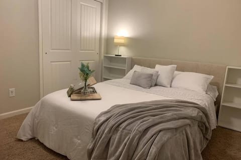 Peaceful 3BR/2BA Hidden Lake Home Near ACOM w/WiFi House in Dothan