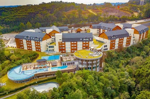 Bird's eye view, Pool view