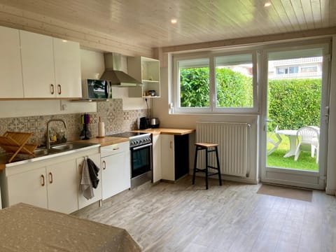 Au parfait, T2 Rdc, calme, parking, idéalement placé Apartment in Issoire