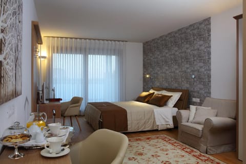 Coffee/tea facilities, Photo of the whole room