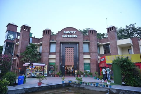 Property building, Facade/entrance