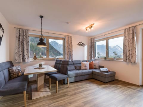 Living room, Seating area, Dining area, Mountain view