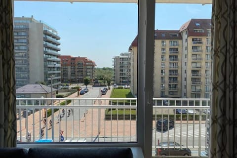 Balcony/Terrace, City view