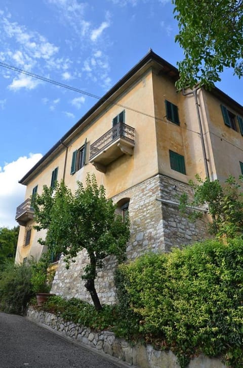 Facade/entrance, Facade/entrance