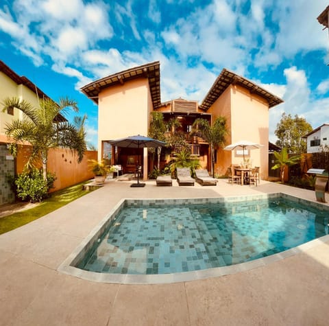 Property building, Day, Garden, Garden view, Pool view, Swimming pool, Swimming pool, sunbed